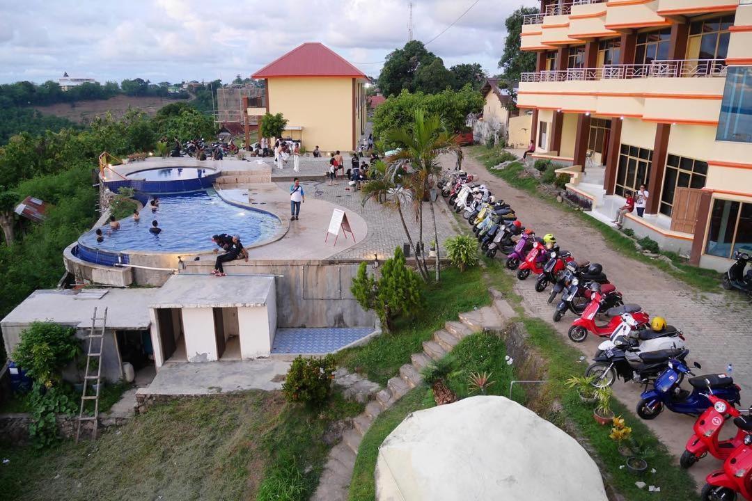 Bukit Kenari Hotel & Restaurant Pare-Pare Exterior photo